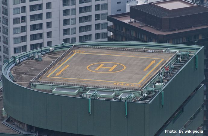 1920px-Shinjuku_Green_Tower_Building_Heliport
