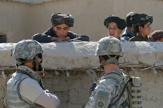 米軍に協力し米移住を約束されていたアフガニスタン人たち、コンゴに強制移送！