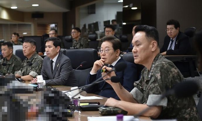 韓国の李在明大統領「外国の軍隊がいないと自主国防ができないというのは屈従的な思考だ」！