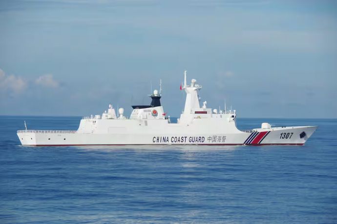 大型船含む中国海警局船4隻が尖閣諸島周辺で日本の領海侵入…外務省が中国側に抗議！