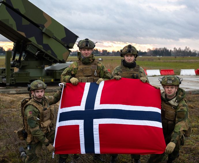 原因不明のGPS障害も、隣人ロシアが脅威に…揺れる北欧の街！