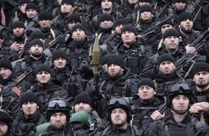 ロシア軍が動員兵の脱走や戦闘放棄を防ぐため、チェチェン特殊部隊最大200人をバフムト方面に増員！