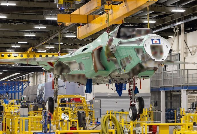日本共産党「政府がF-35A、F-35B、巡航ミサイルJASSM、迎撃ミサイルSM3ブロックIIAを購入」！