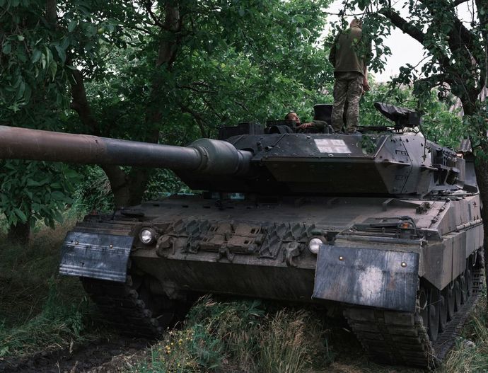 完璧な状態の最新鋭戦車「レオパルト2A6」が鹵獲されたか？！