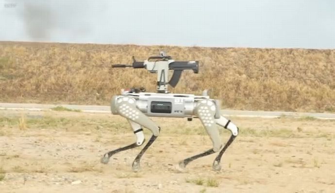 ロボット犬は農家の新たな助っ人となるか？！