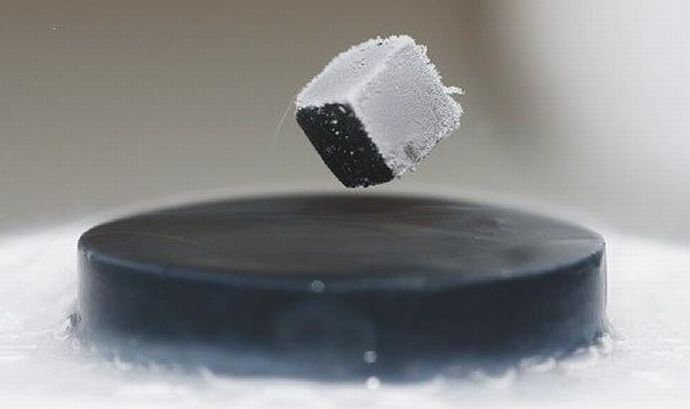 世界的学術誌ネイチャー、常温常圧超伝導体「LK99」に否定的な報道！