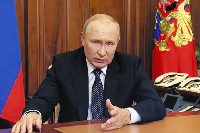 プーチンが与えた安定、崩れつつある「均衡」は見た目以上に脆弱…勝てない戦争に莫大な資源を浪費してきたロシアの未来！