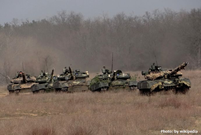 ウクライナ海兵隊第35独立旅団、ロシアが支配するマリウポリに接近中…戦車が幹線道路を南下！