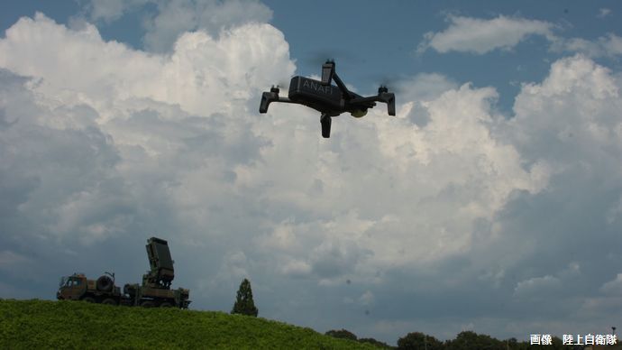 クマ問題、自衛隊にFPVドローンを配備して爆殺させ来たるべきドローン戦の訓練すべき！