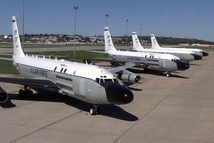 米空軍電子偵察機「RC-135 コブラボール」が日本海上空を連日飛行…監視対象は戒厳騒ぎがあった韓国か？！