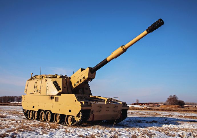 中国国産の最新鋭自走榴弾砲「PLZ-45A4 155mm」が公開！