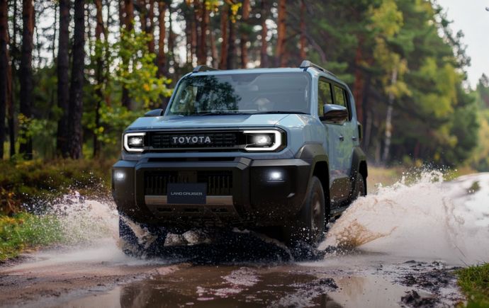 「ランドクルーザーFJコンパクト、パジェロ後継やLAV後継の改造母体に良いんで無い？