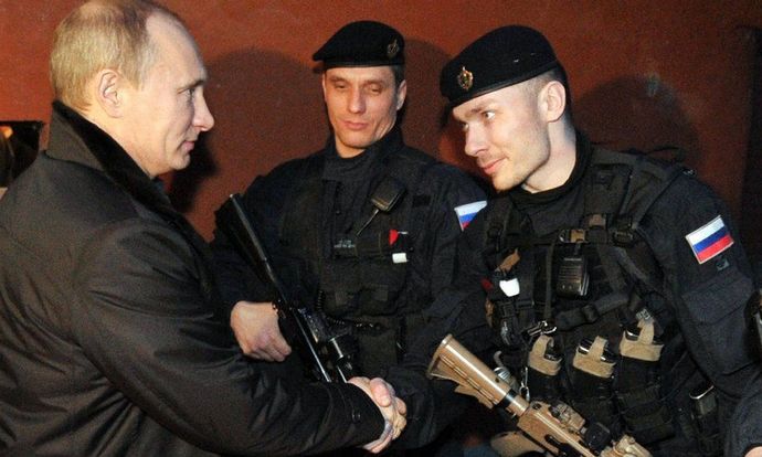 ウクライナ侵攻批判のロシア地方議員がインドで転落死…同行者死亡の直後！