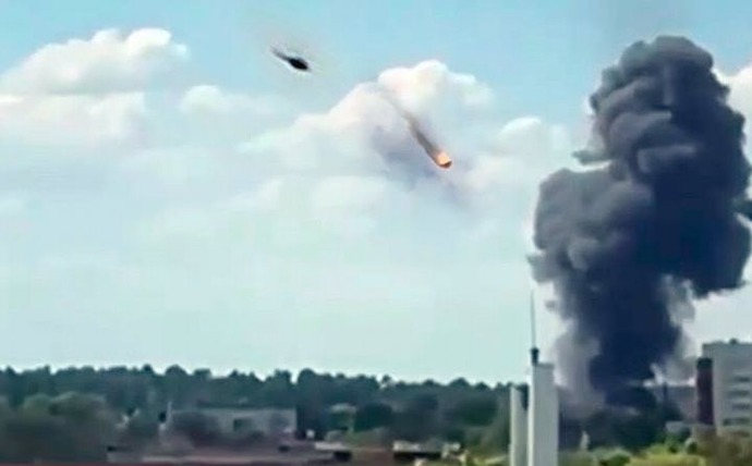 ロシア西部で戦闘機とヘリ4機撃墜か、ウクライナ側に攻撃された可能性…Su-34、Su-35戦闘機、Mi-8ヘリ2機！