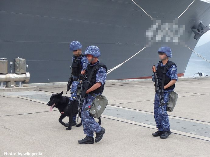 防衛省にパワハラ告発したら警務隊に「不当に逮捕」…現役海自隊員らが国を提訴！