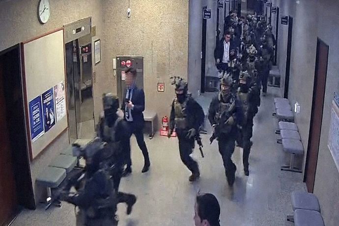 尹大統領罷免「軍隊が着々と従うという考え」…没落させた戒厳錯覚！