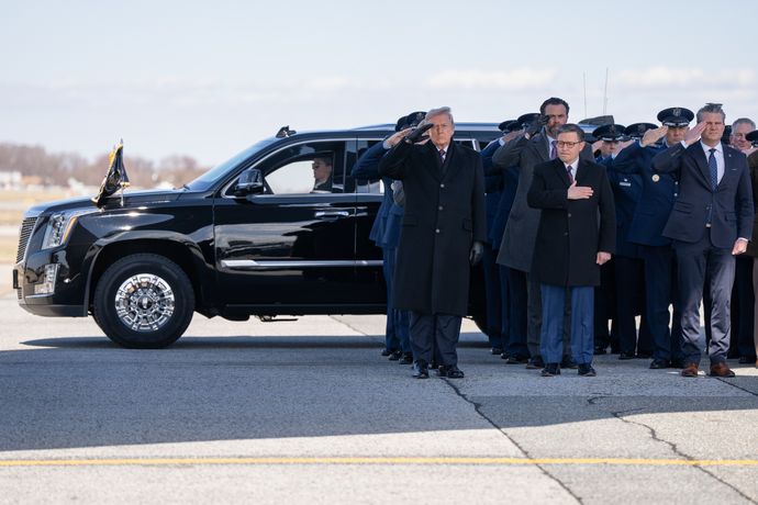 米軍のイラン攻撃は「戦争犯罪」の可能性…米国際専門家100人以上！