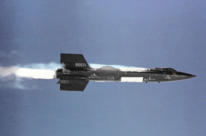 1280px-X-15_in_flight