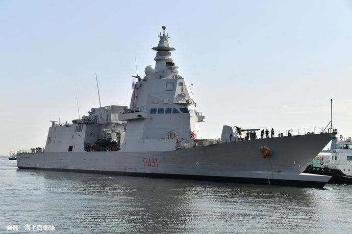 イタリア海軍の最新鋭艦船「フランチェスコ・モロジーニ」から油漏れ…海自横須賀基地に停泊中！
