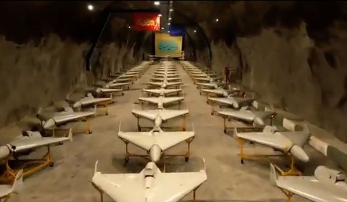 イラン分裂深刻、政権VS革命防衛隊…最高指導者「不在」で交渉困難！