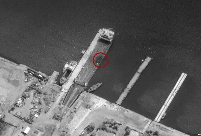 ATACMS弾道ミサイルでクリミア半島の鉄道フェリー2隻を撃破…ウクライナ軍！