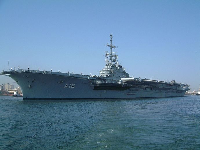 1280px-Sao_Paulo_carrier