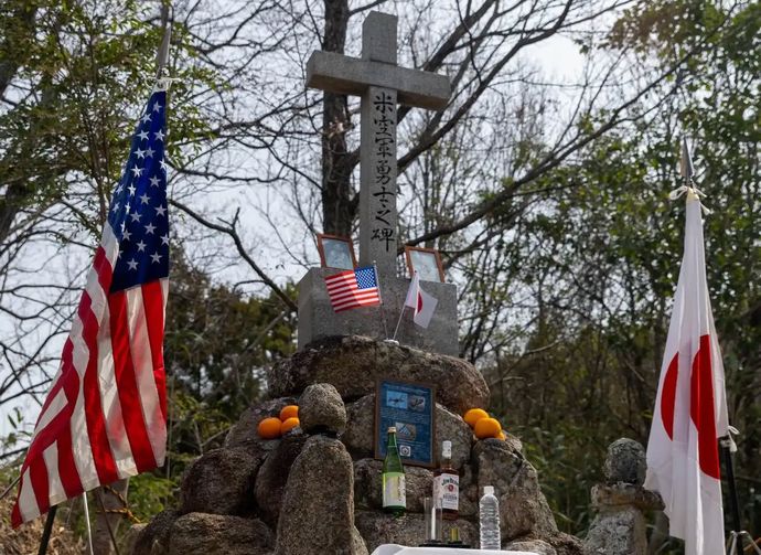 米海兵隊員、太平洋戦争中に墜落したTBM-3アベンジャー雷撃機の乗組員を追悼…広島県呉市！