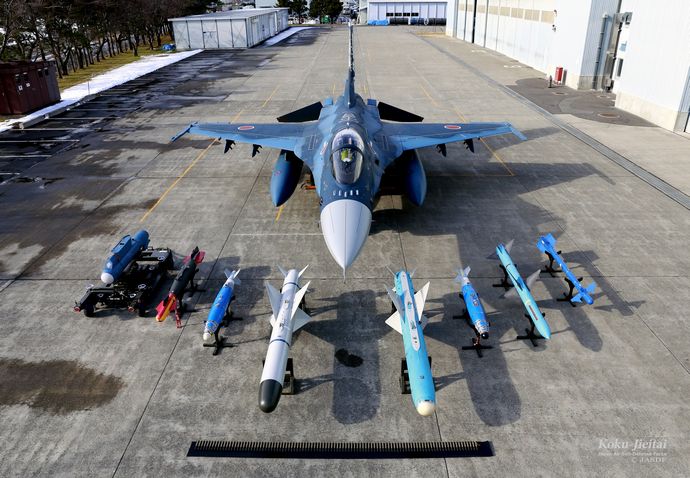 フィリピン空軍が日本製F-2戦闘機の導入を検討？！