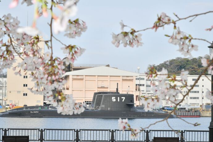 海上自衛隊から春の便り…潜水艦のちょっとレアな姿も…？！