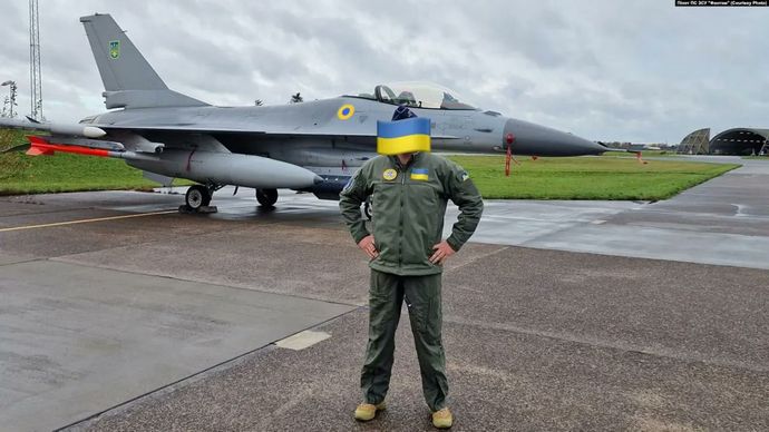 ウクライナに引き渡されたF-16戦闘機の一部は、外国の空軍基地に配備される予定だ！