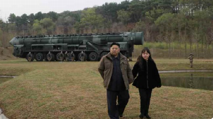 北朝鮮「固体燃料式新型ICBMの初めての発射実験行った」と発表…迅速に発射が可能に！