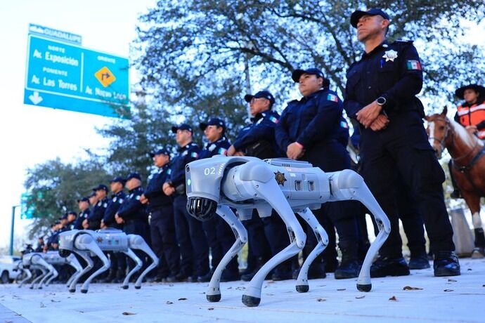 サッカー日本代表も戦うメキシコのW杯会場、警備にロボット犬部隊「K9-X」導入へ！