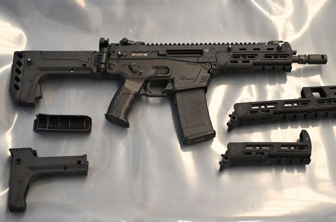 コロンビア、初の国産戦闘用ライフルを製造…断交したイスラエル製を代替ヘ！