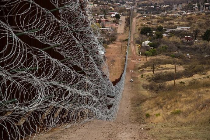 メキシコ大統領「毎日1万人が国境へ」…移民殺到はアメリカの責任と主張！