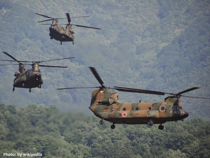米ボーイング、大型輸送ヘリ最新モデル「CH-47FブロックII」の量産初号機が最終組み立て…2060年頃まで現役！
