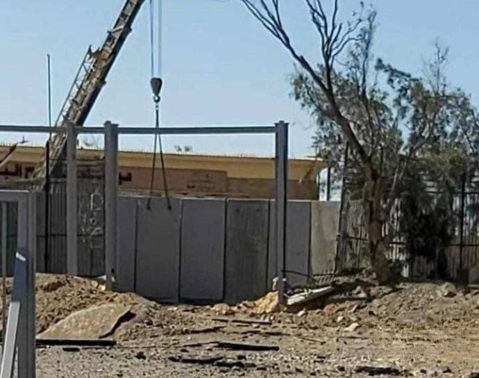 エジプト軍、パレスチナ難民が入ってこないよう国境にコンクリート壁を設置！