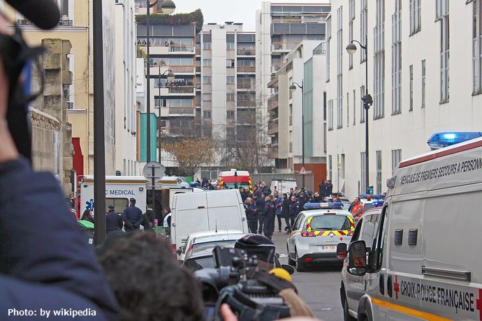 イラン革命防衛隊司令官が仏風刺週刊紙シャルリエブドに襲撃を警告！
