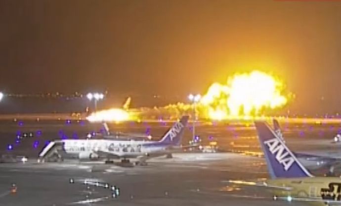 JAL機と海保機の接触炎上事故、管制官の指示を聞き間違えた可能性も！