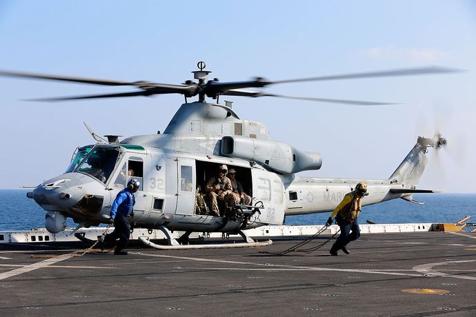 1280px-USS_San_Diego_(LPD_22)_141207-M-CB493-013_(15980801252)