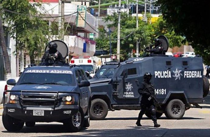 メキシコ南東部で重武装ギャングが町を3日間にわたり襲撃、恐怖のあまり住民4000人が逃げ出しゴーストタウンに！