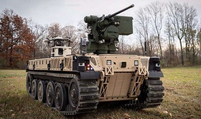 スパイ昆虫ロボやAI戦車、ドイツがけん引する欧州兵器開発！