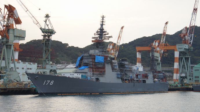 「異性の下着に興味があった」護衛艦「あしがら」で乾燥機の中を物色…2等海曹を停職処分！