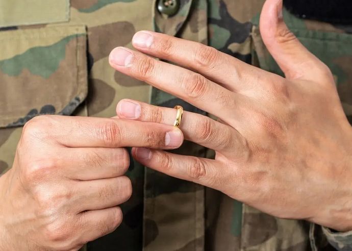  標的は米軍人、中国人との偽装結婚スキームで11人起訴…米司法省！