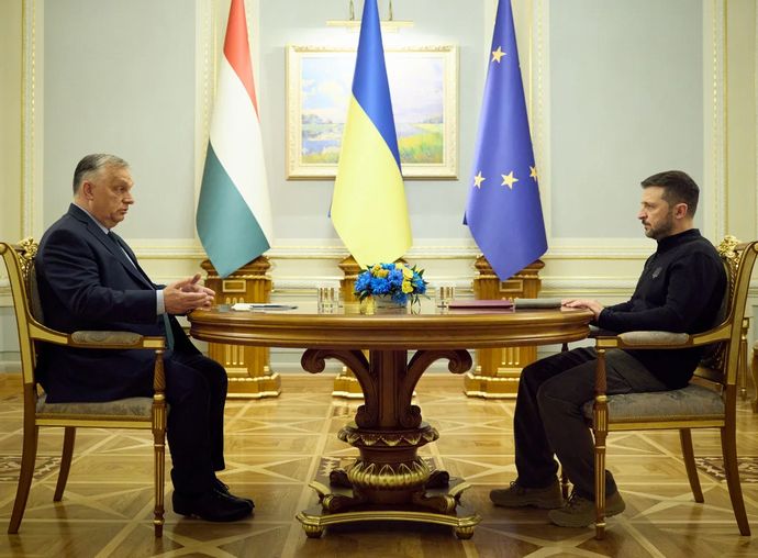 ウクライナのゼレンスキー大統領、ハンガリーを攻撃対象にすると示唆…関係悪化の一途！