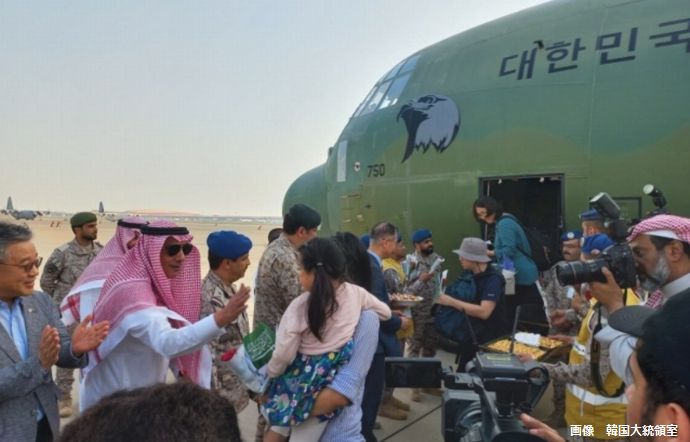 作戦名「プロミス」、韓国軍がスーダン僑民28人の救出に成功…日本人数人も同行！