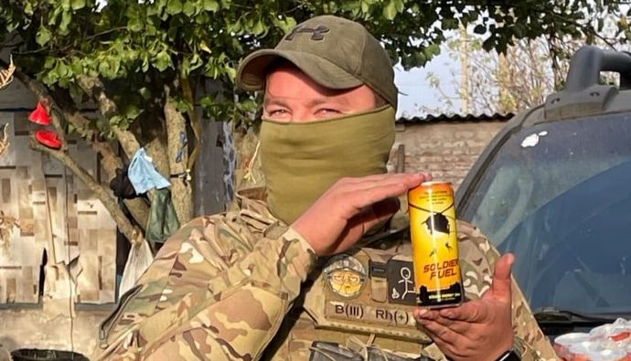 ウクライナ軍兵士の新たな戦友はエナジードリンク？…カフェイン、タウリン短期的にエネルギーを補充！