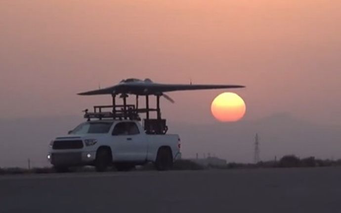 イラン、ジェット推進の新型自爆ドローン公開…ロシアに輸出も！