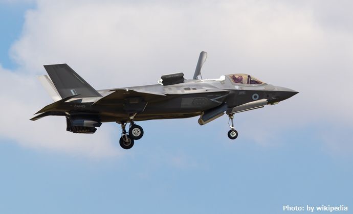 「子どもが怖がって泣いています」、米軍F-35Bステルス戦闘機が夜間離陸…宜野湾市で111デシベルを測定！