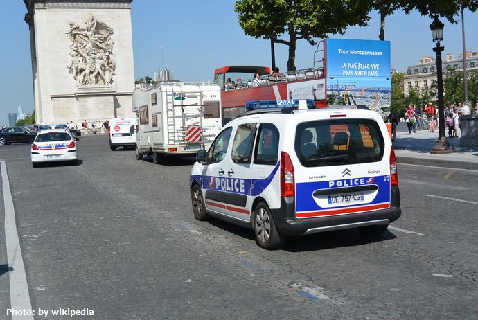 フランス警察、ホテルでテロ用の爆弾を作ってたら爆発、大やけどの二重国籍男を逮捕！