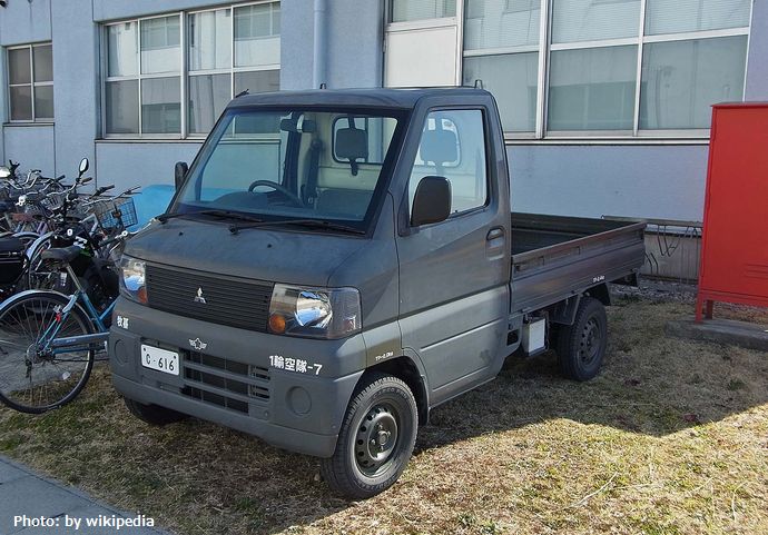 警察車両として「軽トラ」を初導入…SNS上で「取締りに使う？」「何のため？」「軽トラは無敵」反響多数！